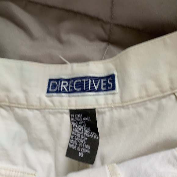 Shorts - Picture 3 of 3